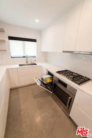 $3,750 | 14 Brooks Avenue, Unit 9, Venice, CA 90291