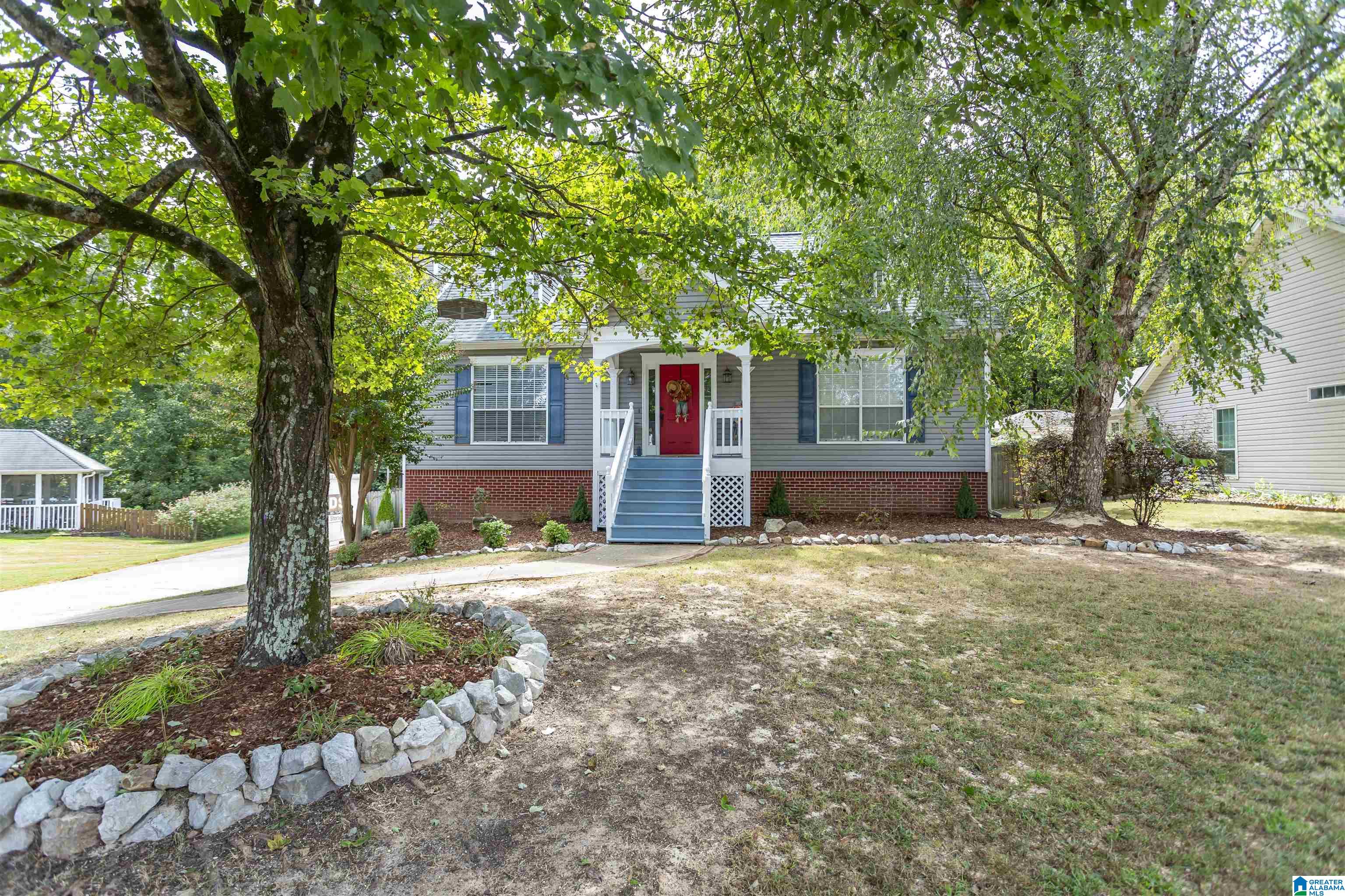 240 Greenfield Lane Alabaster, AL 35007 - Photo 4 of 59