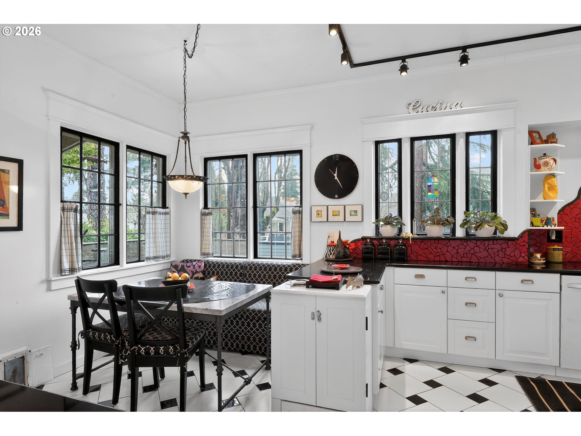 211 South 3rd Street Cottage Grove, OR 97424 - Photo 15 of 32