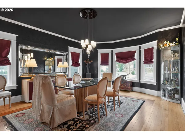 $780,000 | 211 South 3rd Street, Cottage Grove, OR 97424