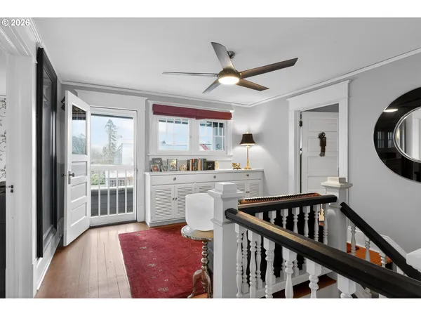 $780,000 | 211 South 3rd Street, Cottage Grove, OR 97424
