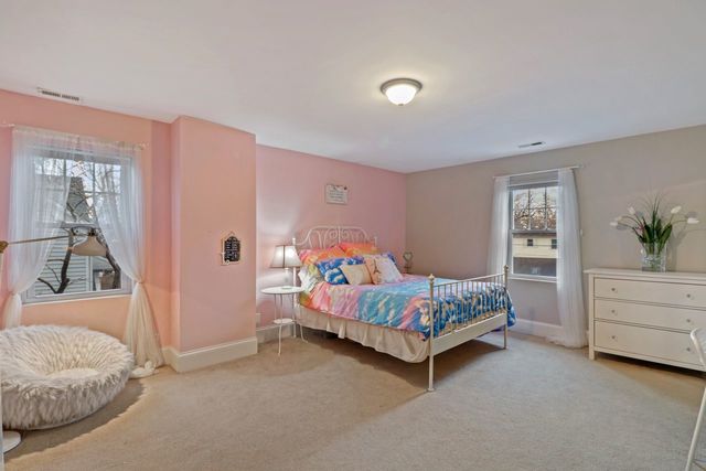 209 Millbridge Road Riverside, IL 60546 - Photo 15 of 42