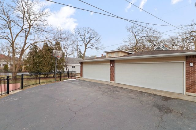 209 Millbridge Road Riverside, IL 60546 - Photo 35 of 42