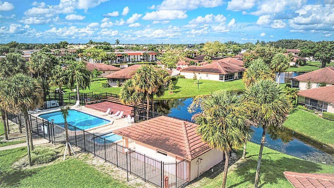 9909 Three Lakes Circle Boca Raton, FL 33428 - Photo 24 of 25 20190822170029213294000000-o