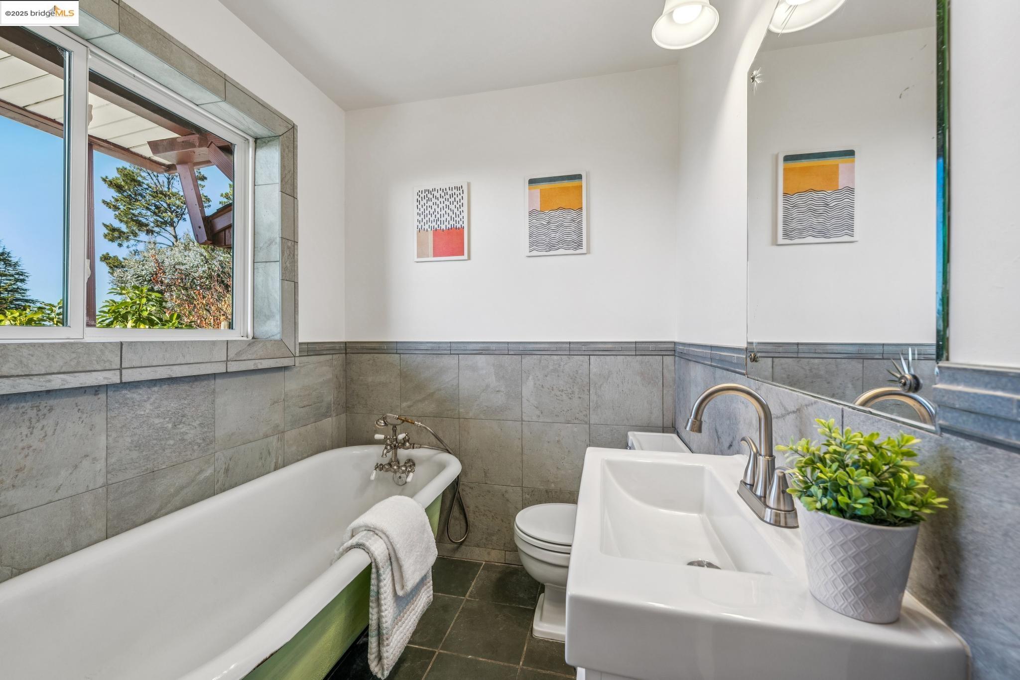 1005 Miller Avenue Berkeley, CA 94708 - Photo 27 of 60