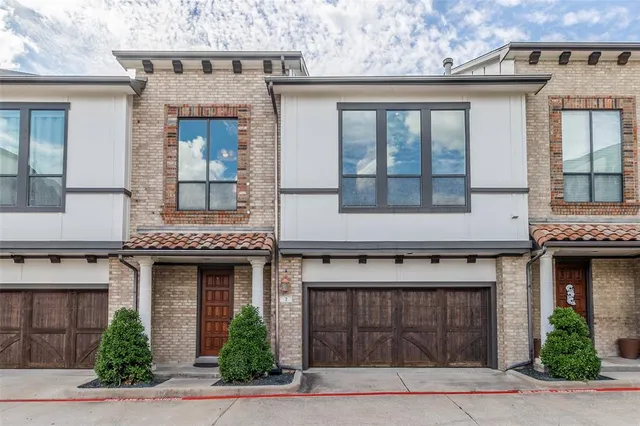 $425,000 | 13900 Noel Road, Unit 2, Dallas, TX 75240