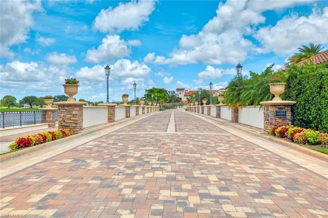$5,750 | 16881 Fairgrove Way, Unit 7202, Naples, FL 34110