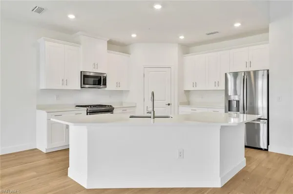 $5,000 | 16881 Fairgrove Way, Unit 7202, Naples, FL 34110