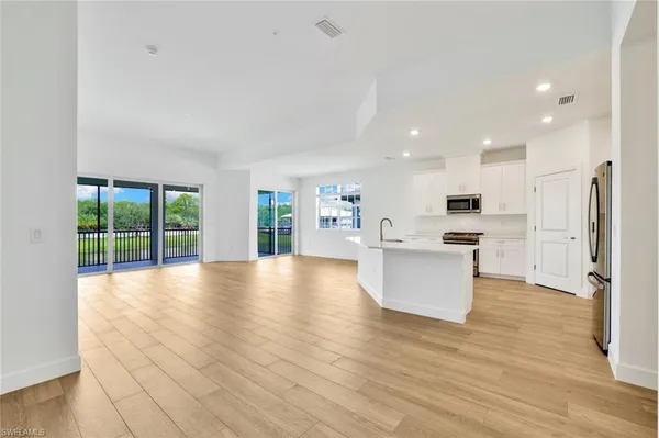 $5,000 | 16881 Fairgrove Way, Unit 7202, Naples, FL 34110