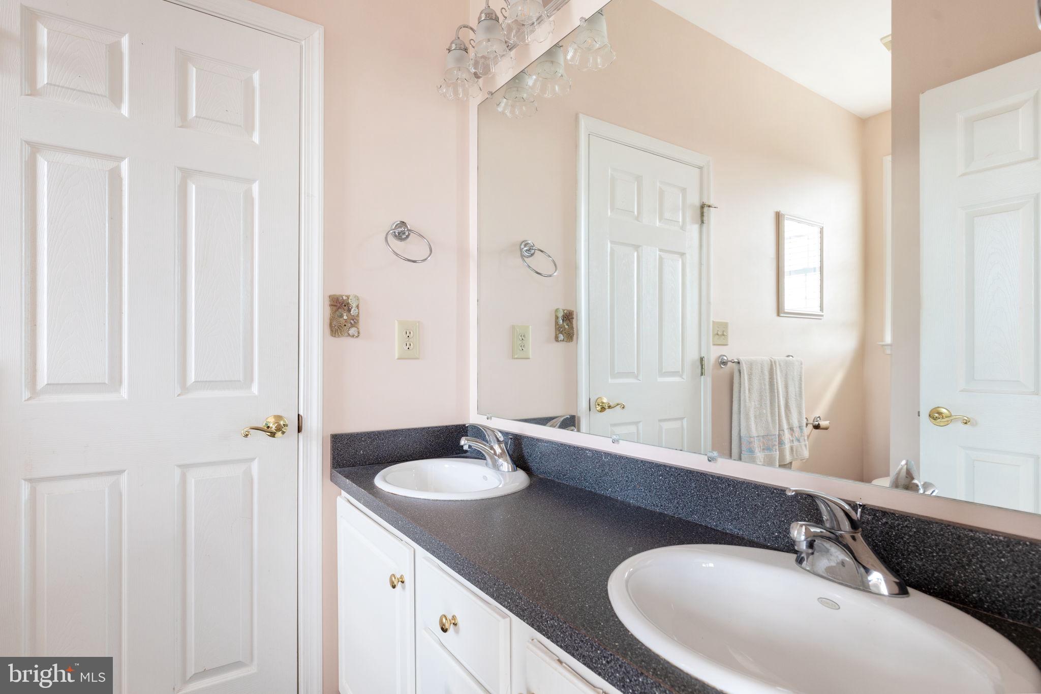 281 Huntersridge Road Winchester, VA 22602 - Photo 21 of 50 Bathroom #2