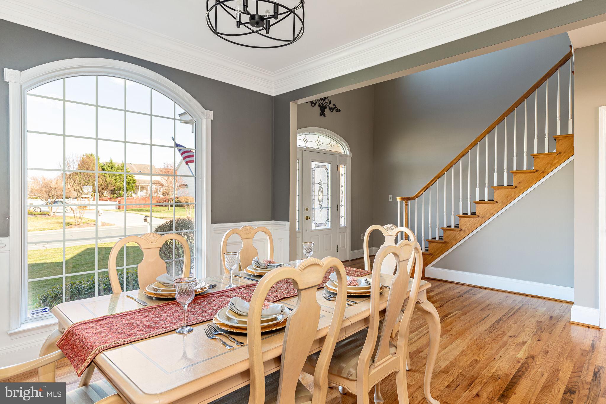Beautiful light in the dining room