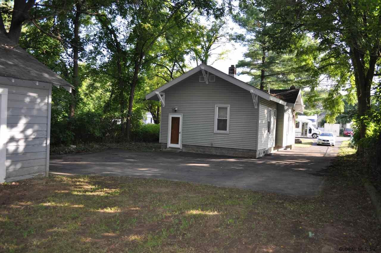2208 Curry Road Rotterdam, NY 12303 - Photo 8 of 21 Photo 8