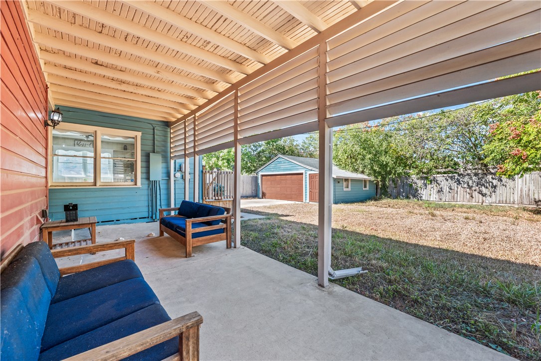 714 Indiana Avenue Corpus Christi, TX 78404 - Photo 31 of 38 a outdoor view with a sitting space