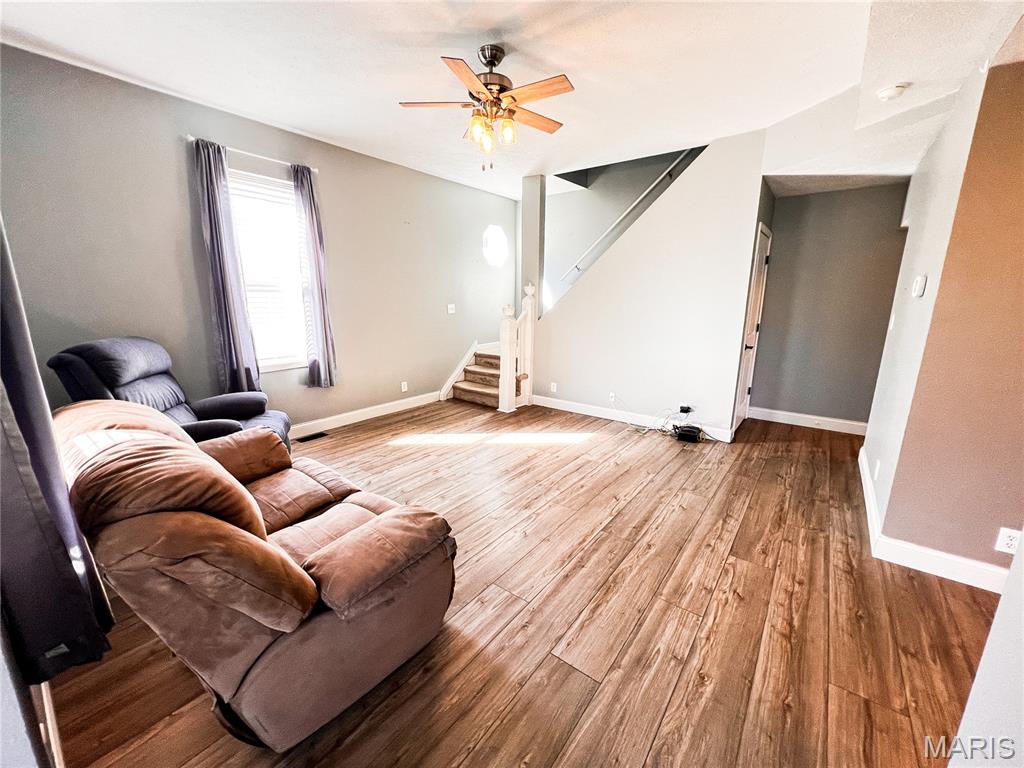 951 10th Street Carlyle, IL 62231 - Photo 14 of 41