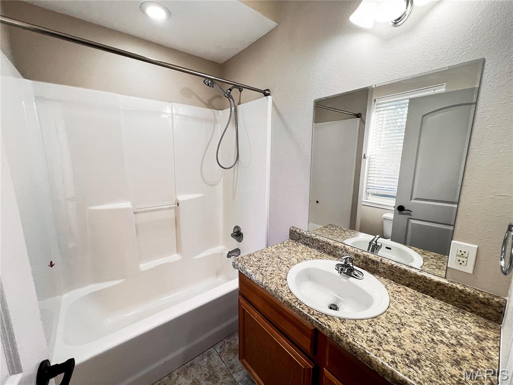 951 10th Street Carlyle, IL 62231 - Photo 29 of 41