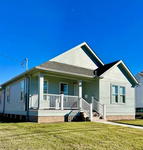 $3,100 | 417 Ridgelake Drive, Metairie, LA 70001