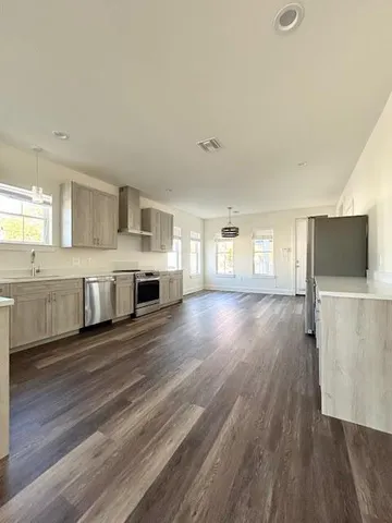 $3,100 | 417 Ridgelake Drive, Metairie, LA 70001