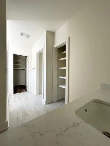 $3,100 | 417 Ridgelake Drive, Metairie, LA 70001