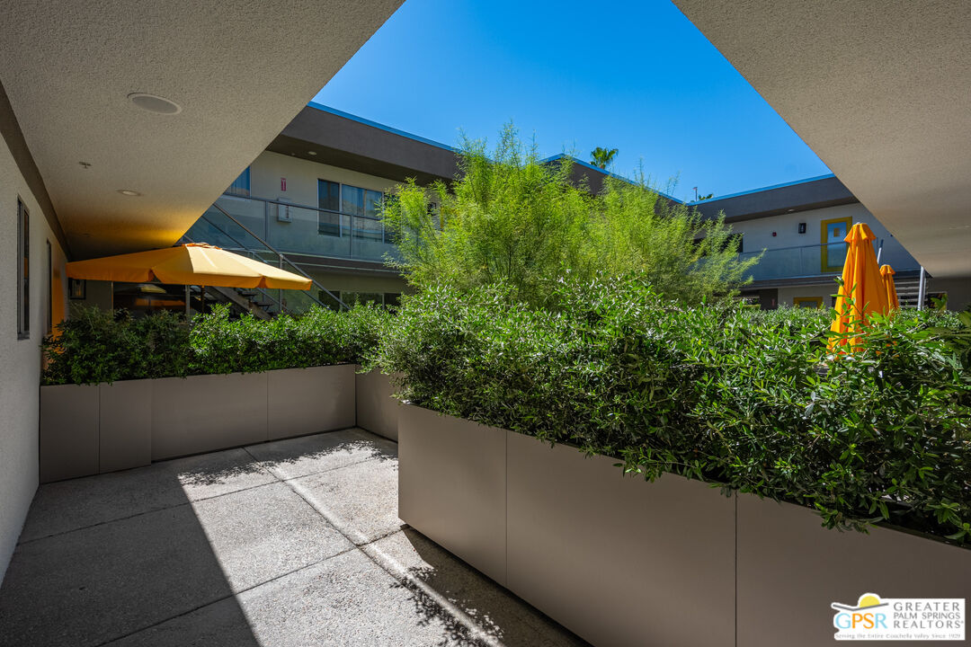 588 East San Lorenzo Road, Unit 104 Palm Springs, CA 92264 - Photo 29 of 66