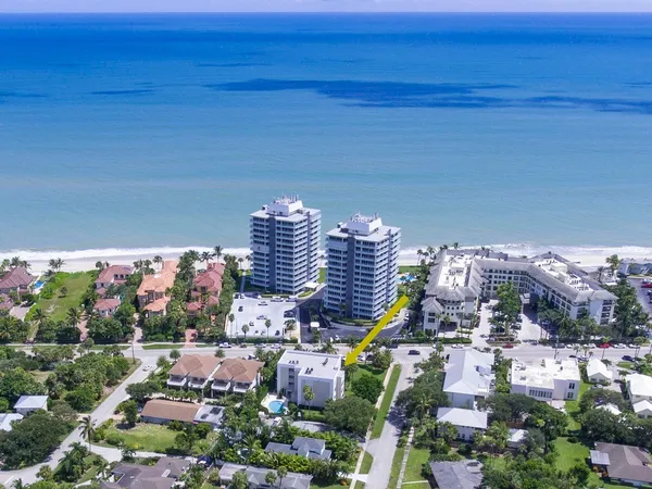 $3,500 | 3555 Ocean Drive, Unit 203, Vero Beach, FL 32963