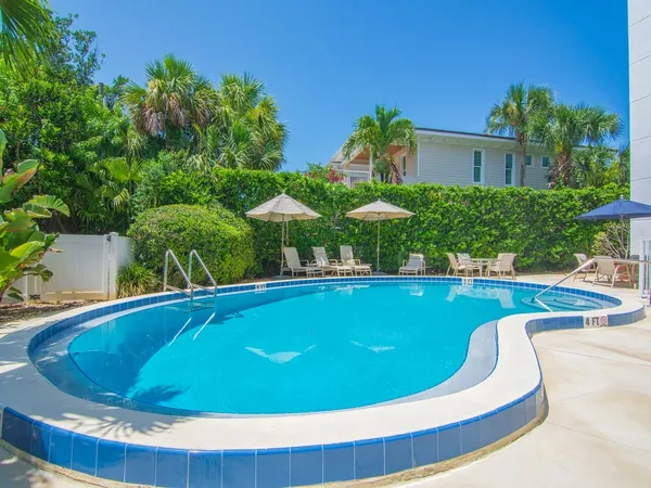 $3,500 | 3555 Ocean Drive, Unit 203, Vero Beach, FL 32963