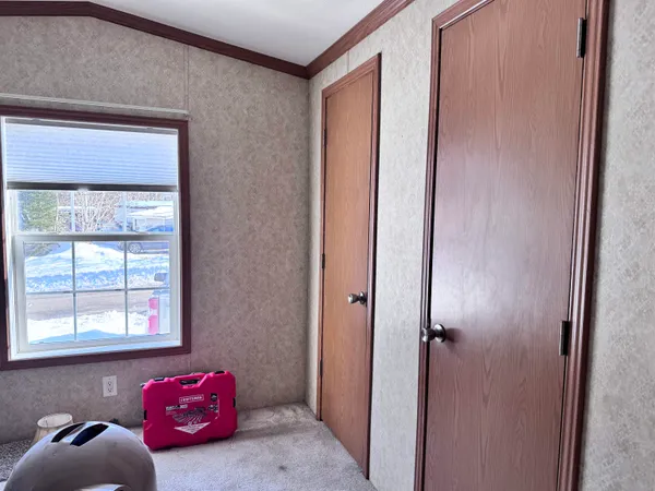 $109,900 | 27 Fairway Avenue, Newport, NH 03773