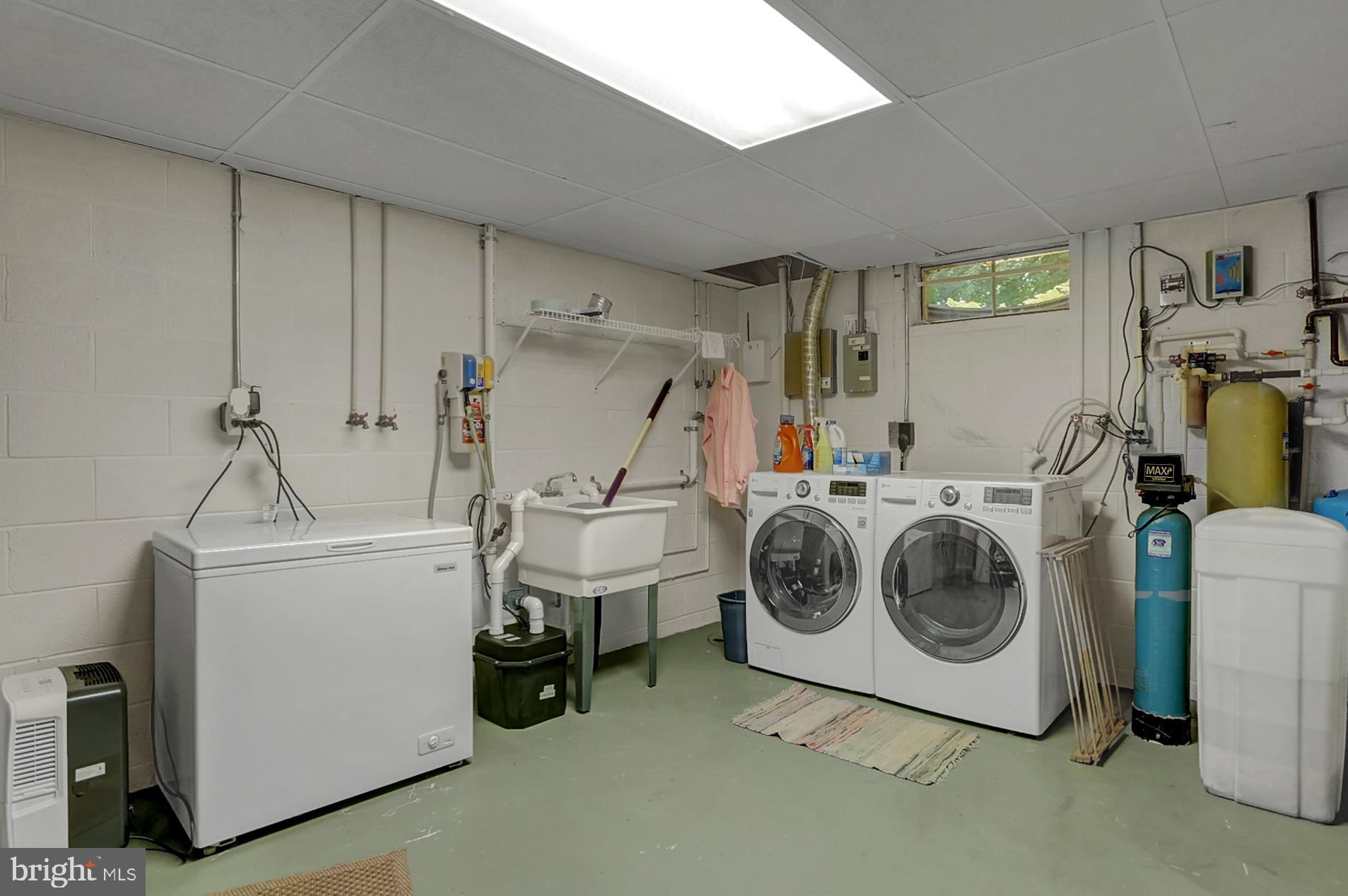 934 Elverson Road Morgantown, PA 19543 - Photo 22 of 29 Laundry Area