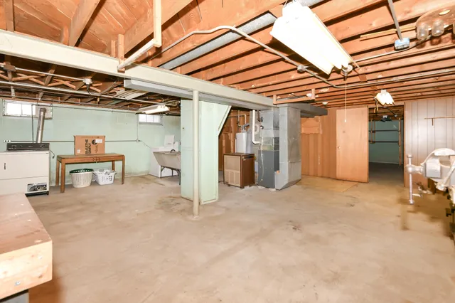 $200,000 | 6124 West Spokane Street, Milwaukee, WI 53223