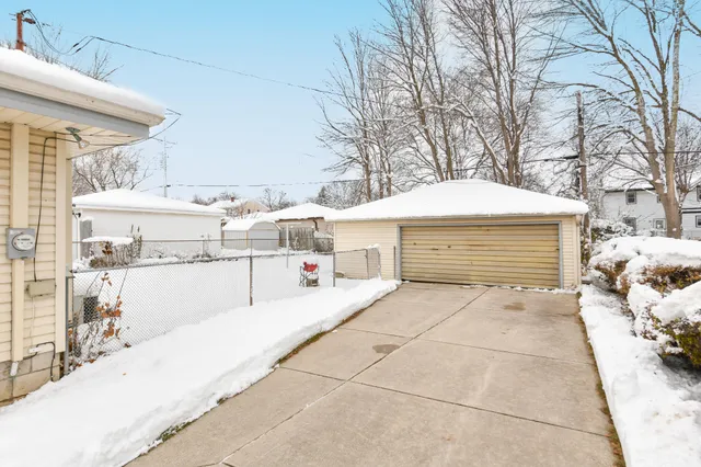 $200,000 | 6124 West Spokane Street, Milwaukee, WI 53223