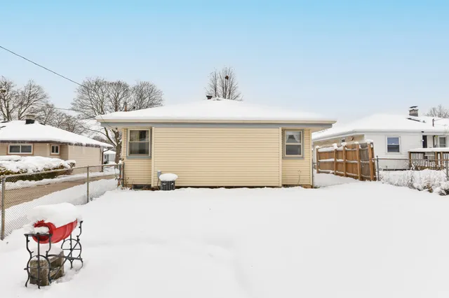$200,000 | 6124 West Spokane Street, Milwaukee, WI 53223