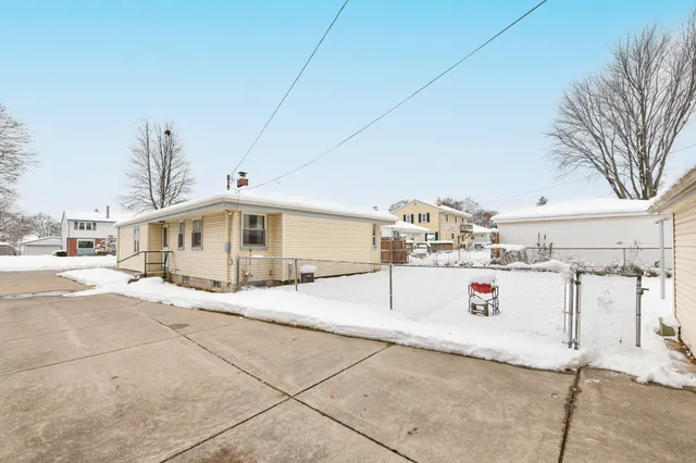 $200,000 | 6124 West Spokane Street, Milwaukee, WI 53223