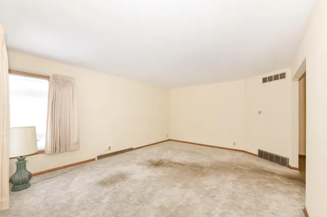 $200,000 | 6124 West Spokane Street, Milwaukee, WI 53223