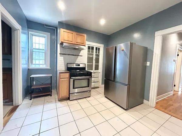 $2,650 | 14 Batchelder Street, Unit 1, Boston, MA 02125