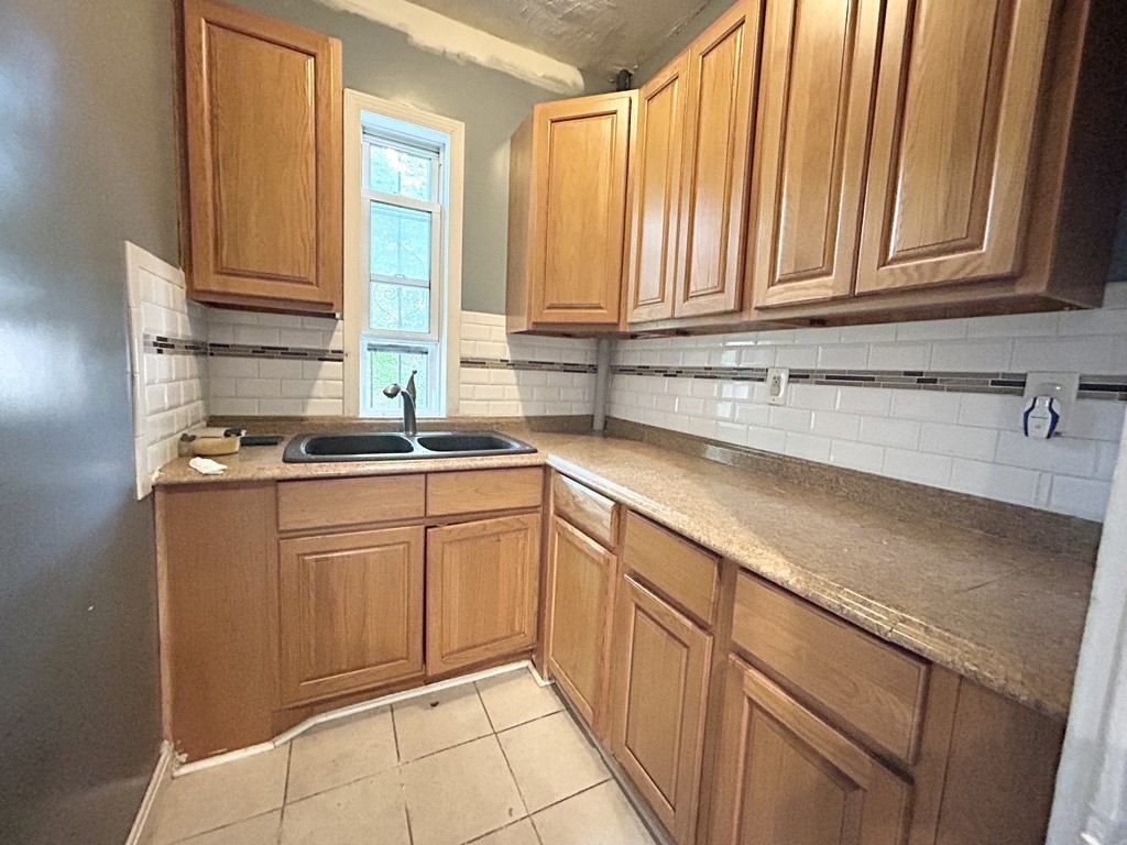 14 Batchelder Street, Unit 1 Boston, MA 02125 - Photo 3 of 7