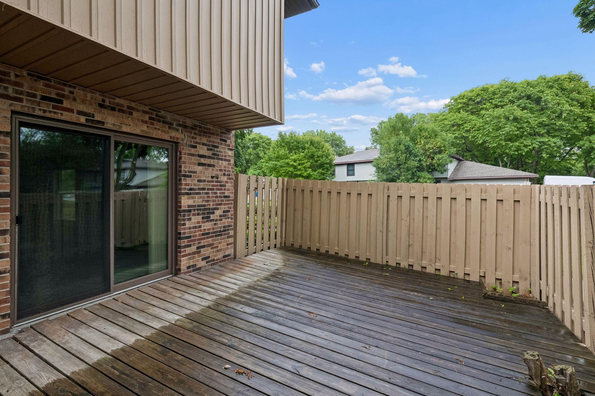 2401 Unity Avenue North Golden Valley, MN 55422 - Photo 3 of 30