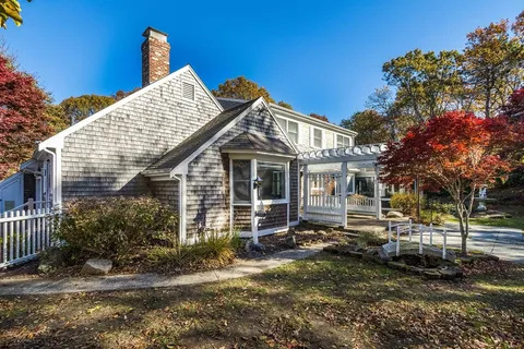$979,900 | 65 Oakmont Drive, Barnstable, MA 02675