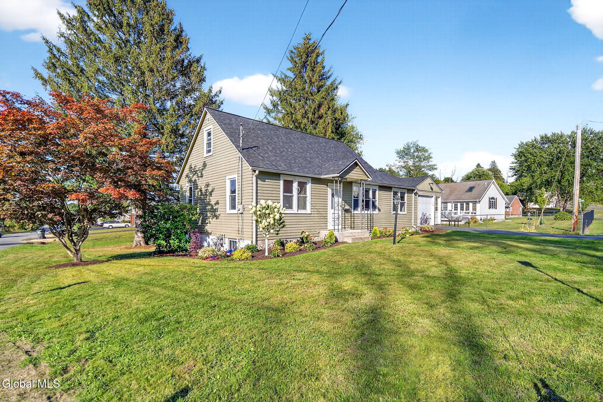 52 Overlook Avenue Colonie, NY 12110 - Photo 3 of 28 24-web-or-mls-024-023_DSC06675