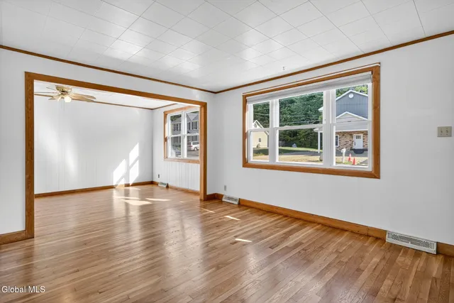 $339,900 | 52 Overlook Avenue, Colonie, NY 12110