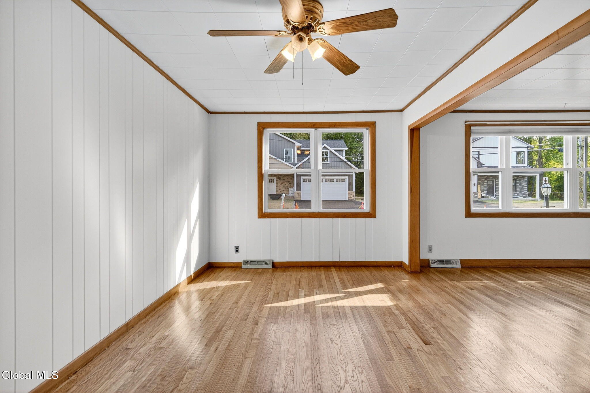 52 Overlook Avenue Colonie, NY 12110 - Photo 7 of 28 5-web-or-mls-005-012_DSC06613