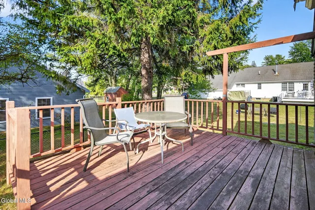 $339,900 | 52 Overlook Avenue, Colonie, NY 12110