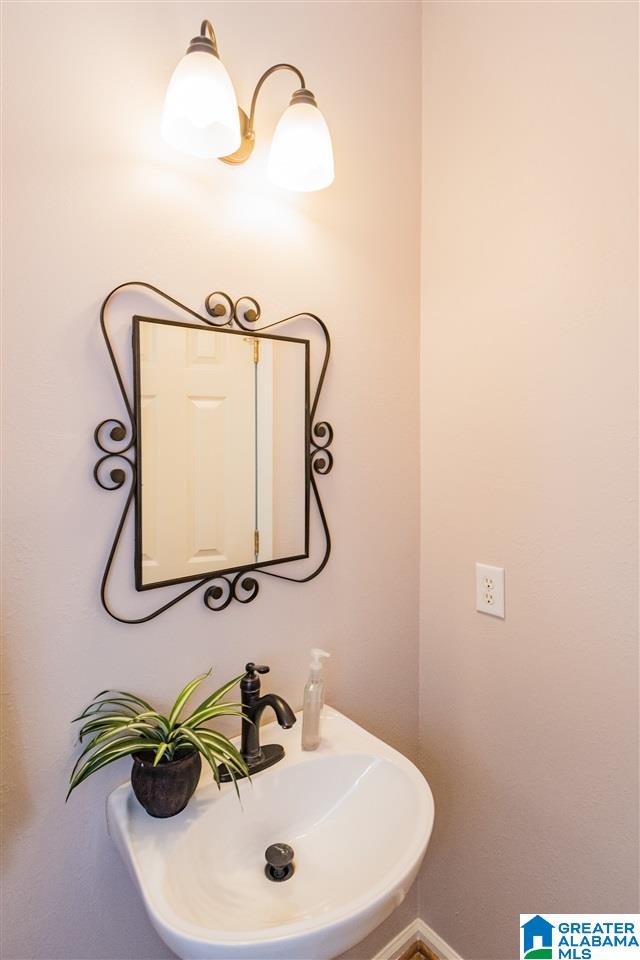 1817 Cross Circle Birmingham, AL 35244 - Photo 15 of 36
