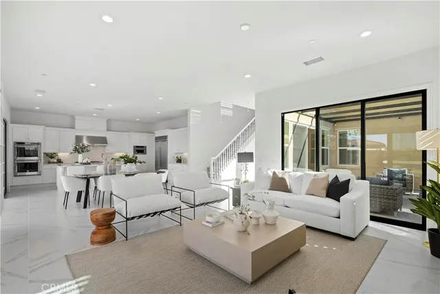 $3,079,000 | 37 Caspian, Lake Forest, CA 92630