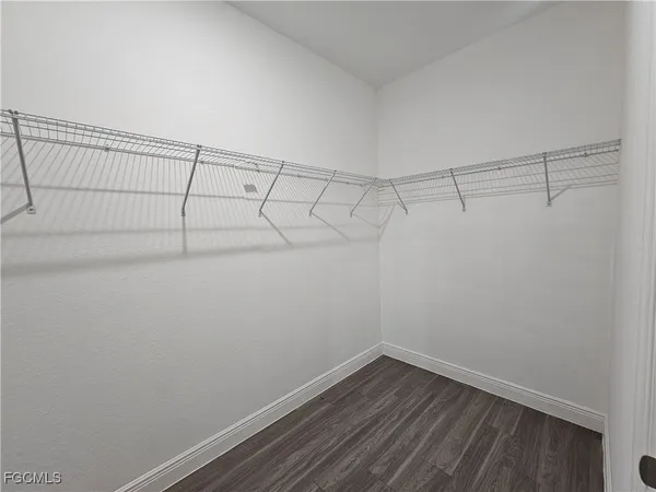 $2,400 | 8059 Sherwood Circle, LaBelle, FL 33935