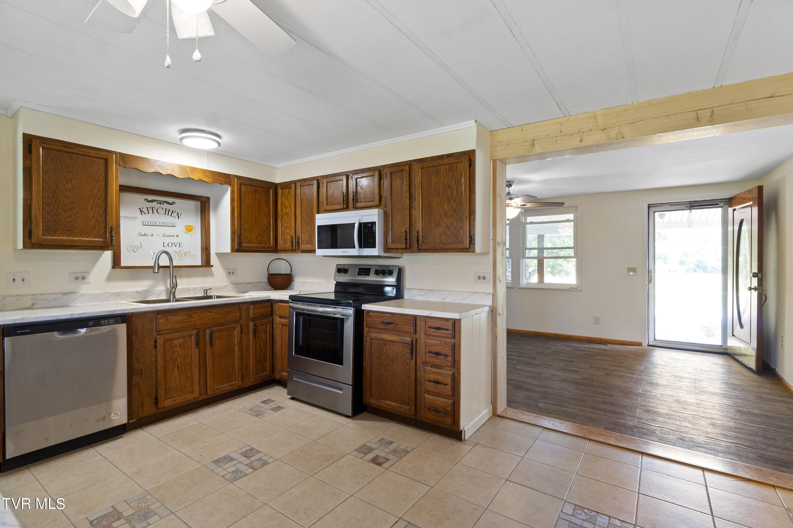 485 White Sands Road Greeneville, TN 37743 - Photo 11 of 62 11
