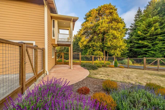 $2,320,000 | 16611 Pearl Ranch Road, Fort Bragg, CA 95437