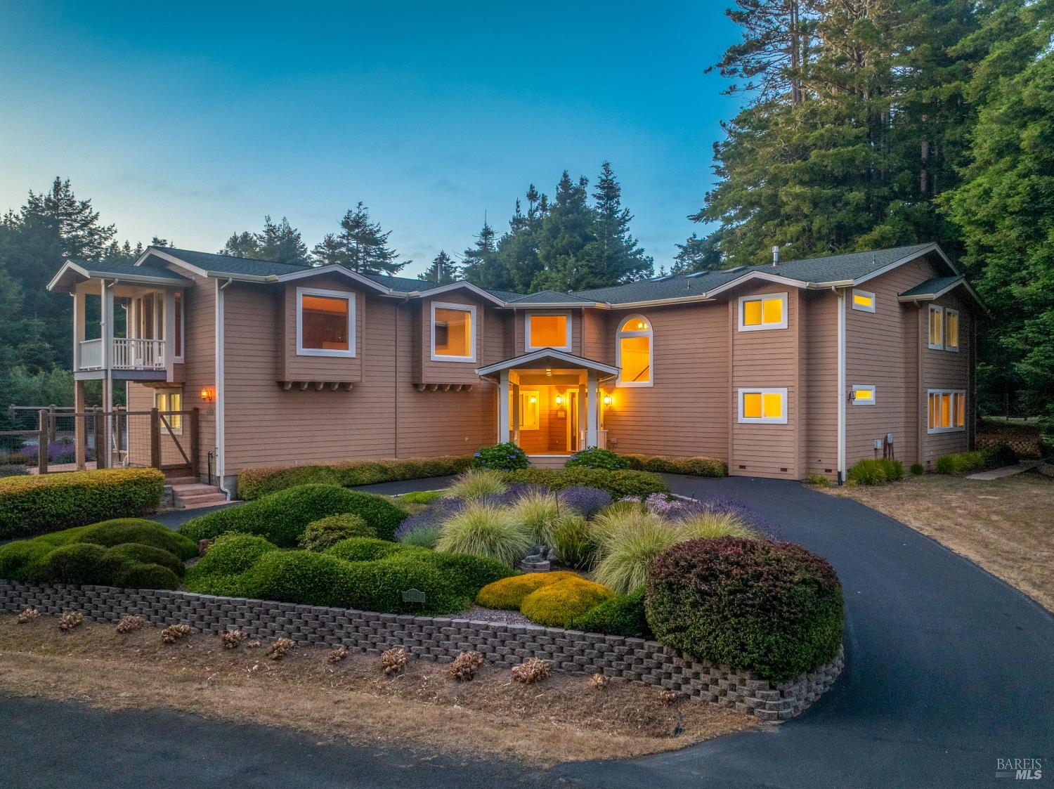 16611 Pearl Ranch Road Fort Bragg, CA 95437 - Photo 61 of 71 a front view of a house with garden