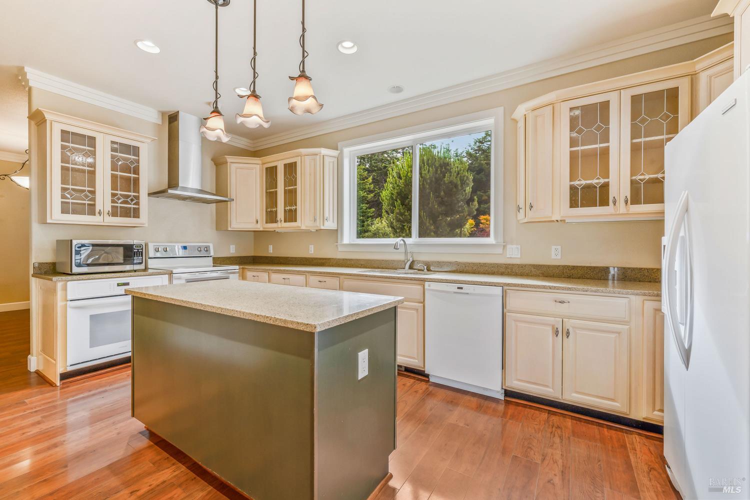 16611 Pearl Ranch Road Fort Bragg, CA 95437 - Photo 8 of 71 a kitchen with stainless steel appliances granite countertop a stove and a sink