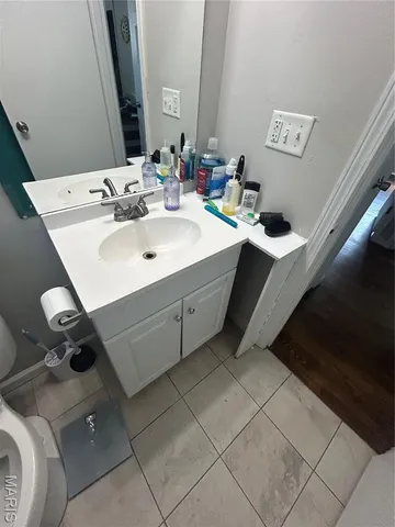 $250,000 | 7243 General Sherman Lane, St. Louis, MO 63123