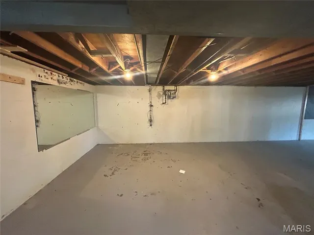 $250,000 | 7243 General Sherman Lane, St. Louis, MO 63123