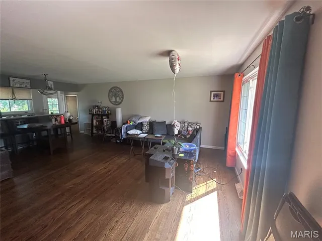 $250,000 | 7243 General Sherman Lane, St. Louis, MO 63123